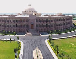 रॉबर्ट वाड्रा को राजस्थान हाईकोर्ट से बड़ा झटका, याचिका खारिज लेकिन 15 दिन की मोहलत