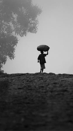 क्यों 14 वर्ष से कम उम्र के बच्चों को काम में लगाना प्रतिबंधित है?