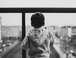 किसी बच्चे को आत्महत्या के लिए उकसाना एक गंभीर अपराध- IPC के तहत मिलती है ये सजा