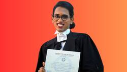 मिलिए देश की पहली ट्रांसजेंडर वकील Padma Lakshmi से जो बन चुकी हैं अपने समुदाय में मिसाल