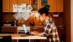 आधार कार्ड में घर बैठे बदलें अपना नाम- जानें Online तरीका