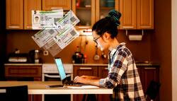 आधार कार्ड में घर बैठे बदलें अपना नाम- जानें Online तरीका