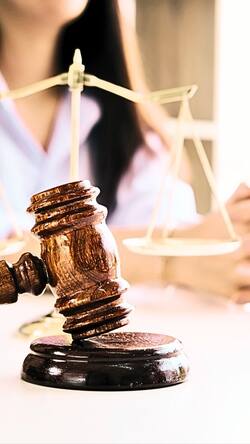 Lawyers के लिए बैंकिंग सेक्टर में काम की संभावनाएं