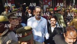 आयकर विभाग ने माफिया डॉन से नेता बने मुख्तार अंसारी को बांदा जेल में भेजा नोटिस