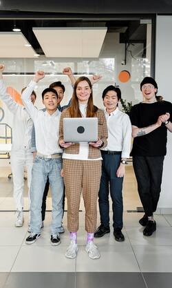 स्टार्टअप्स जॉब क्यों छोड़ रहे भारतीय? जानिये