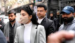  जैकलीन फर्नांडीज को दिल्ली की अदालत ने दी IIFA Awards के लिए विदेश यात्रा की अनुमति