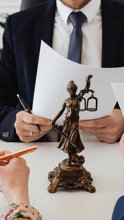 अब भारतीय वकील भी कर सकेंगें इंग्लैंड में प्रैक्टिस लेकिन इन शर्तों के साथ