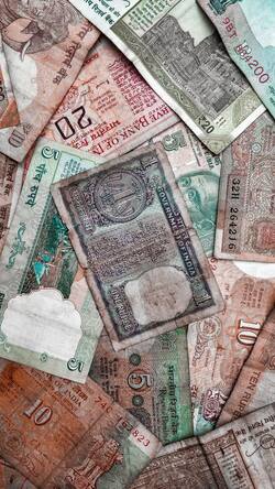 नकली करेंसी नोटों के इस्तेमाल से बचें - ये सज़ा हो सकती है