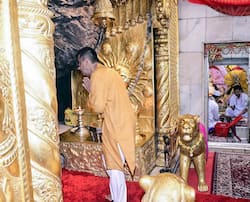 भारत के प्रधान न्यायाधीश डी वाई चंद्रचूड़ ने माता वैष्णो देवी मंदिर में पूजा-अर्चना की