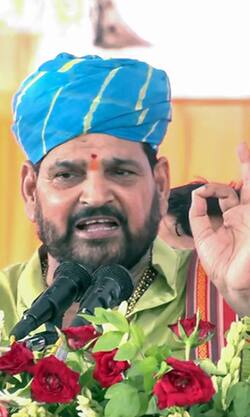 बृजभूषण शरण सिंह के खिलाफ FIR में क्या है दर्ज?