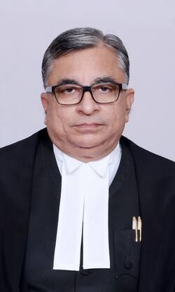 सुप्रीम कोर्ट से रिटायर हुए Justice Krishna Murari..