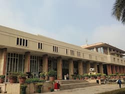 आत्महत्या के प्रयास के लिए पत्नी का पति पर दोष मढ़ना 'क्रूरता': दिल्ली हाईकोर्ट