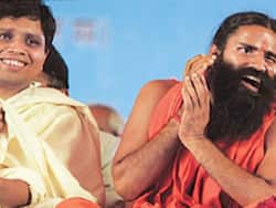 Contempt of Court: बाबा रामदेव और बालकृष्ण अदालत में हाजिर हों, सुप्रीम कोर्ट ने पतंजलि के भ्रामक विज्ञापनों के मामले में दिया आदेश