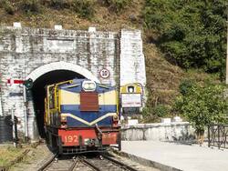 यात्री के नुकसान की भरपाई करेगा Railway, कंज्यूमर कोर्ट ने लगाया 1.45 लाख रूपये का जुर्माना, जानिए पूरा मामला