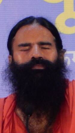 SC ने बाबा रामदेव को अगली सुनवाई में पेश होने दी राहत