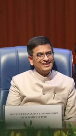 सुप्रीम कोर्ट चीफ जस्टिस को मास्टर ऑफ रोस्टर क्यों कहा जाता है?