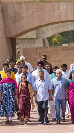 'मैं भी फांसी पर चढ़ने को तैयार हूं', तिहाड़ जेल में सरेंडर करने से पहले अरविंद केजरीवाल ने भरी हुंकार