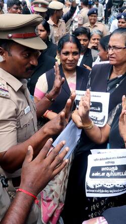 नए अपराधिक कानून का विरोध करने के लिए वकीलों पर दवाब नहीं बनाएं: HC