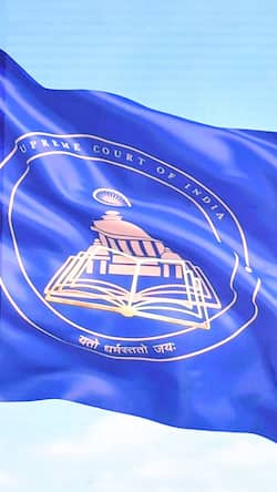 सुप्रीम कोर्ट को मिला अपना झंडा और प्रतीक चिन्ह, जानिए इनमें क्या संदेश छिपे हैं