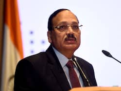 SC जस्टिस सूर्यकांत ने महात्मा गांधी और लाल बहादुर शास्त्री को दी श्रद्धांजलि, देश निर्माण में महापुरुषों के योगदान को याद करते हुए कहीं ये बात