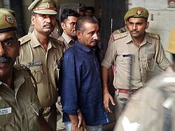 सर्जरी के अगले दिन करना पड़ेगा सरेंडर, कुलदीप सेंगर को आंखों के इलाज के लिए दिल्ली हाई कोर्ट से राहत