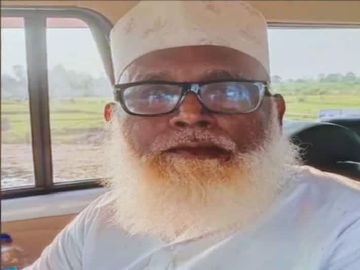 धर्मांतरण मामले में छांगुर बाबा की मुश्किलें बढ़ी, कोर्ट ने पूछताछ के लिए ईडी को सौंपी कस्टडी